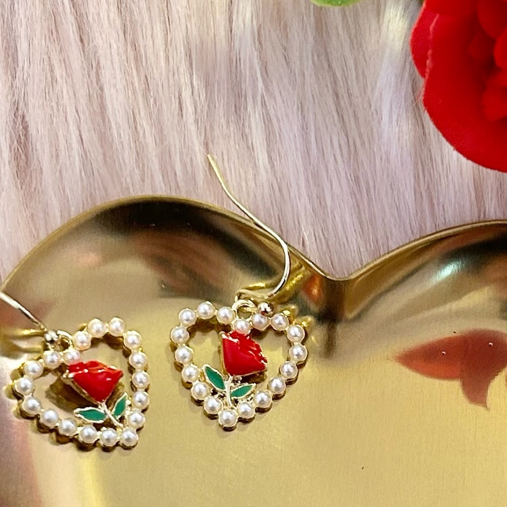 Heart flower earrings